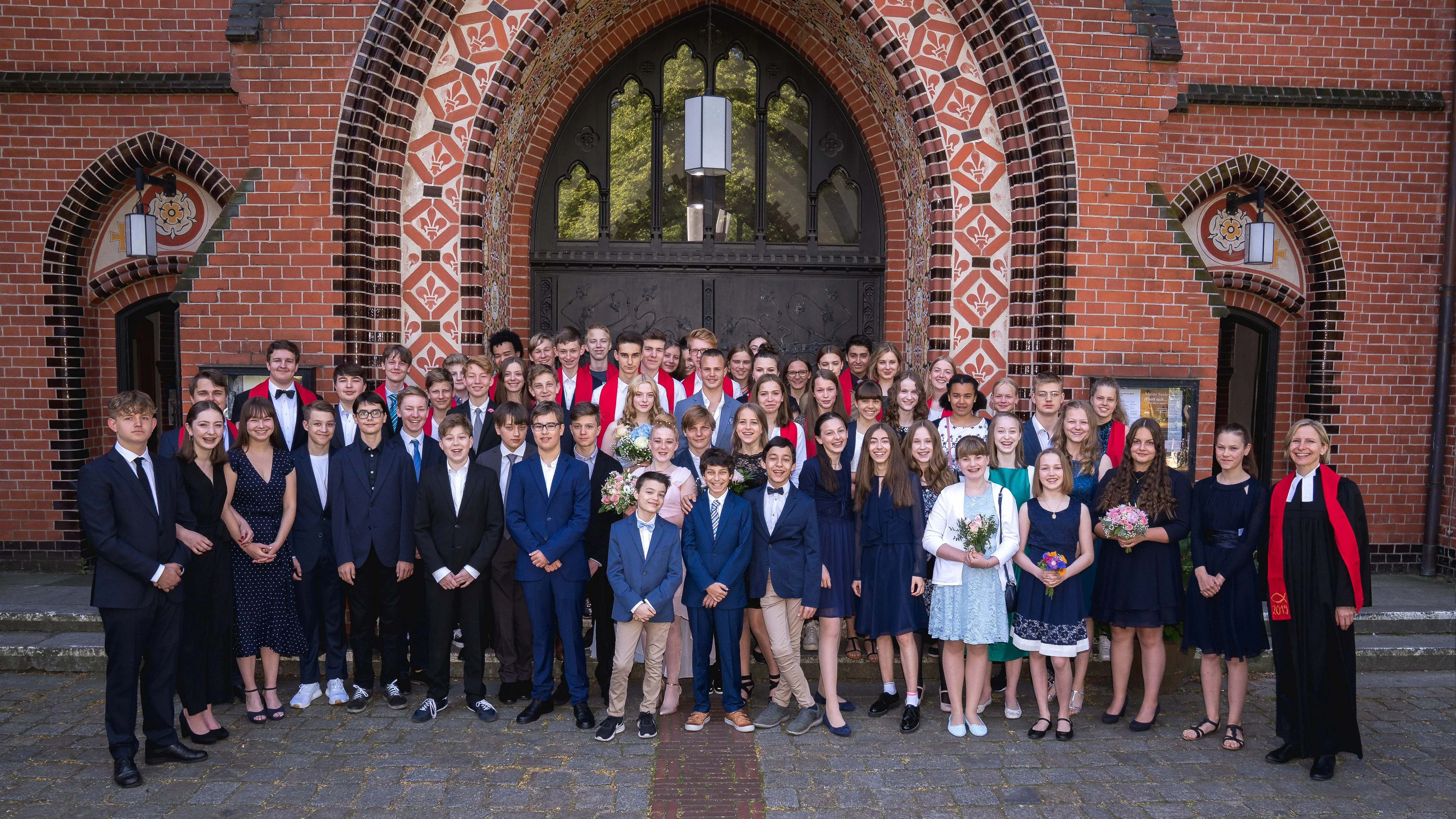 Auenkirche Konfirmation außen