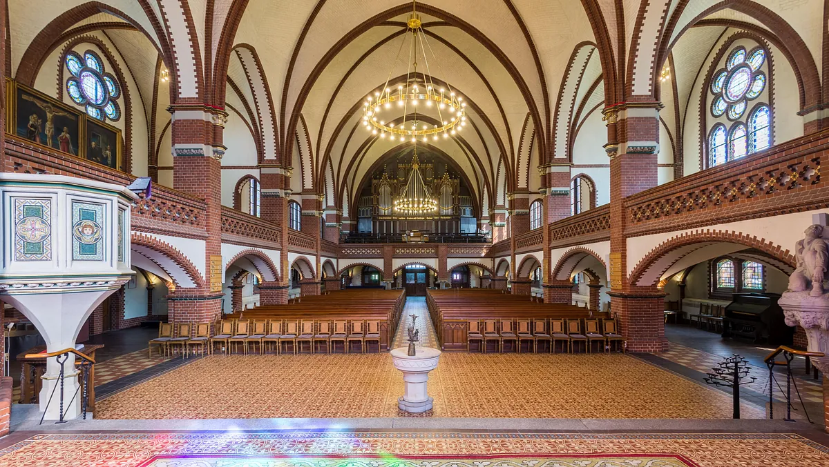 Auenkirche außen 