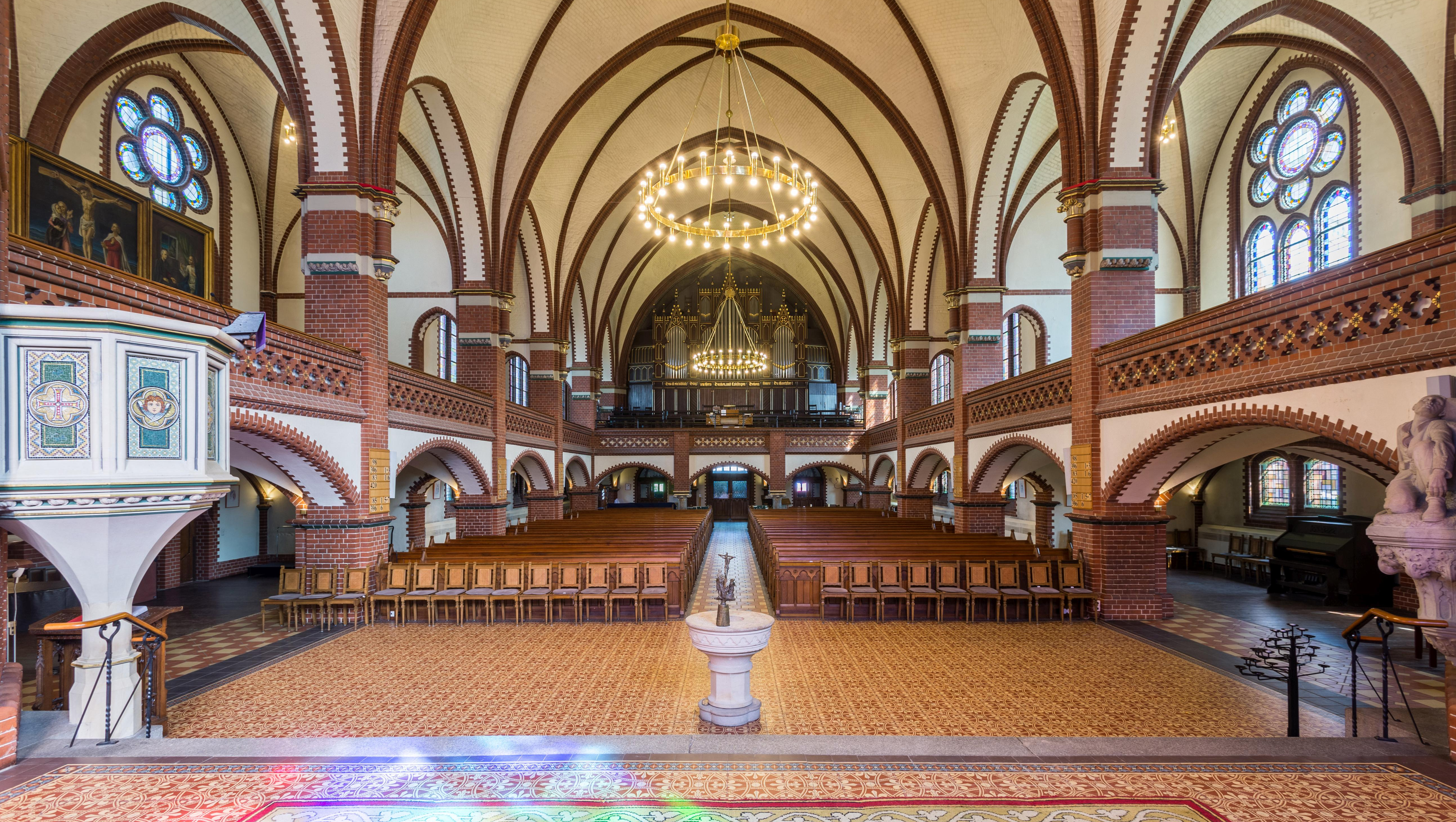 Auenkirche außen 
