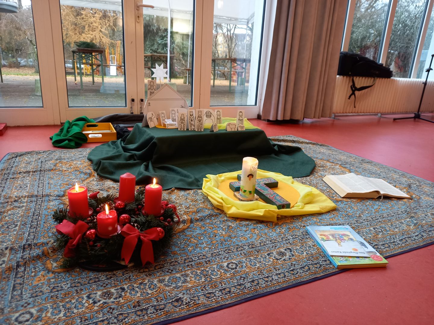 Foto von Altar des Kindergottesdiesntes